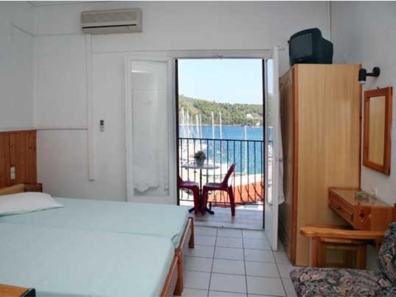 Hotel Christina İskados Dış mekan fotoğraf
